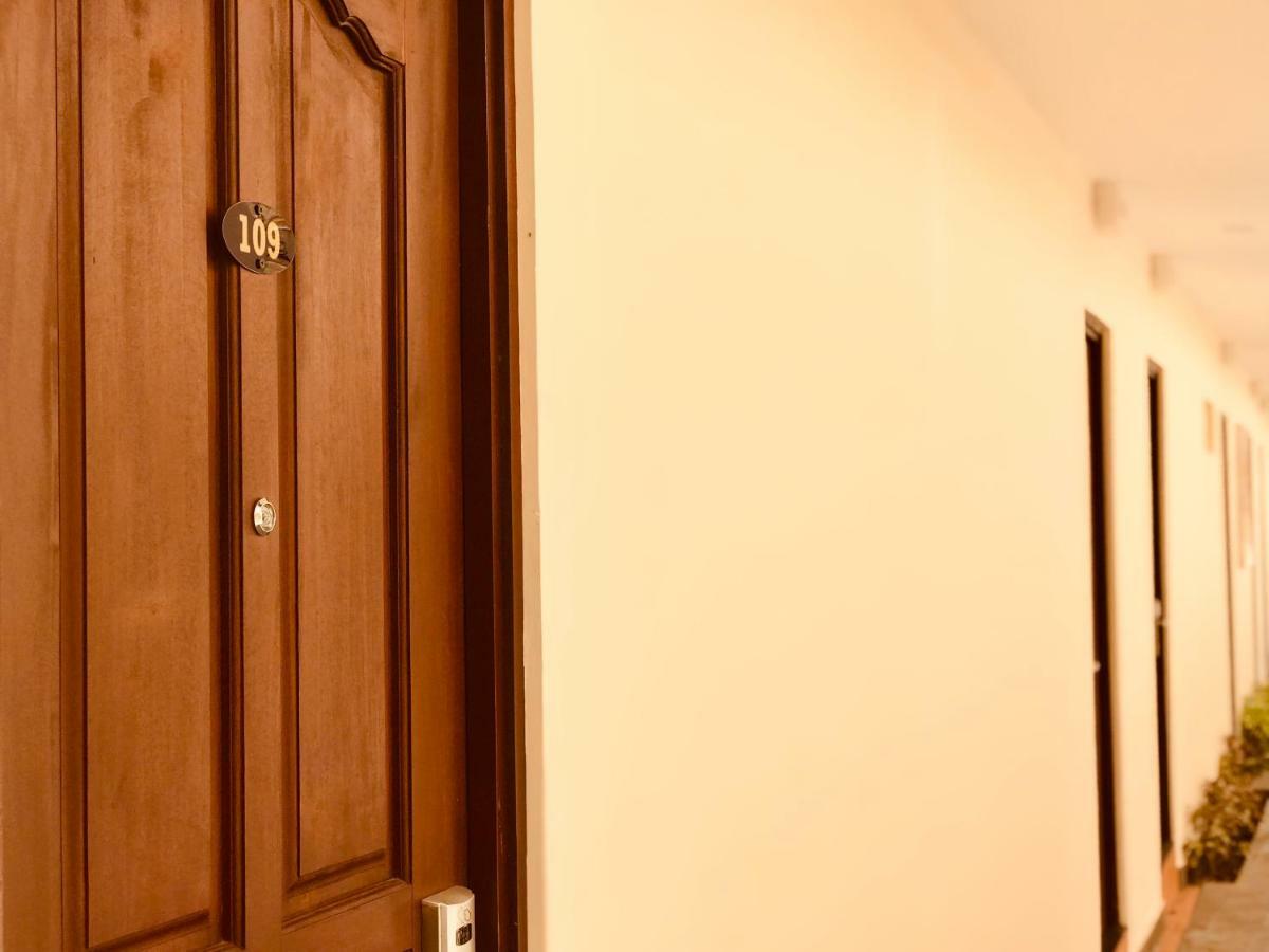 Отель Familytel Bali Kuta Selatan Экстерьер фото