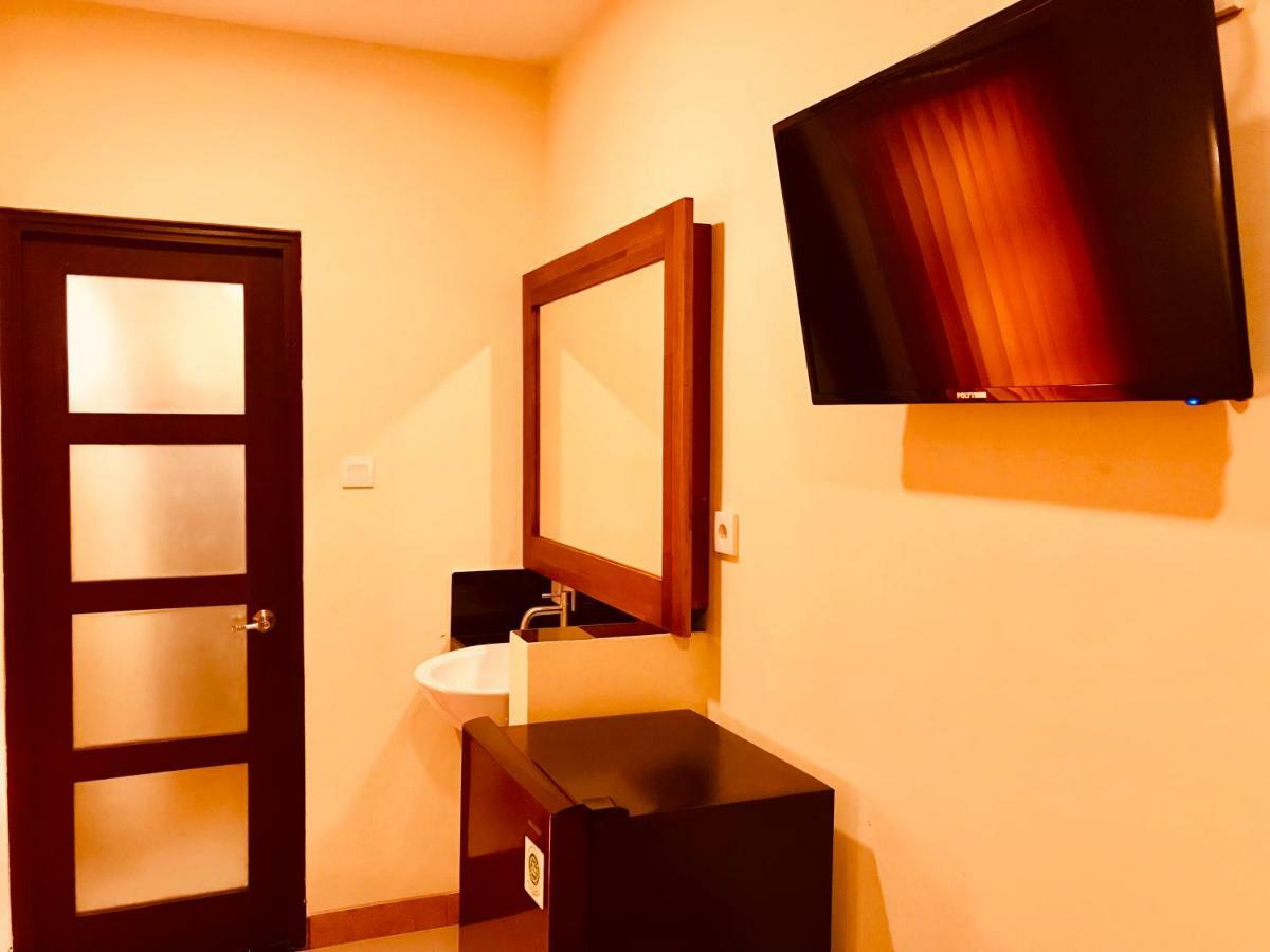 Отель Familytel Bali Kuta Selatan Экстерьер фото